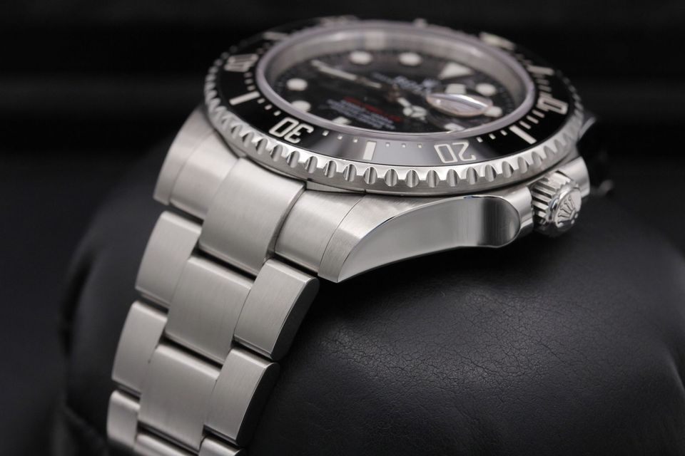 Rolex Sea-Dweller 126600 Image 2